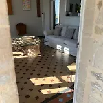 Maison De Sur Seulles בית נופש